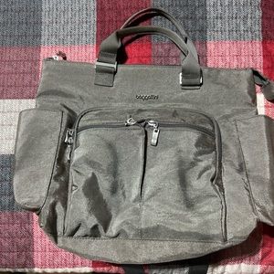 Baggallini 3 in 1 convertible travel bag!  Beautiful!